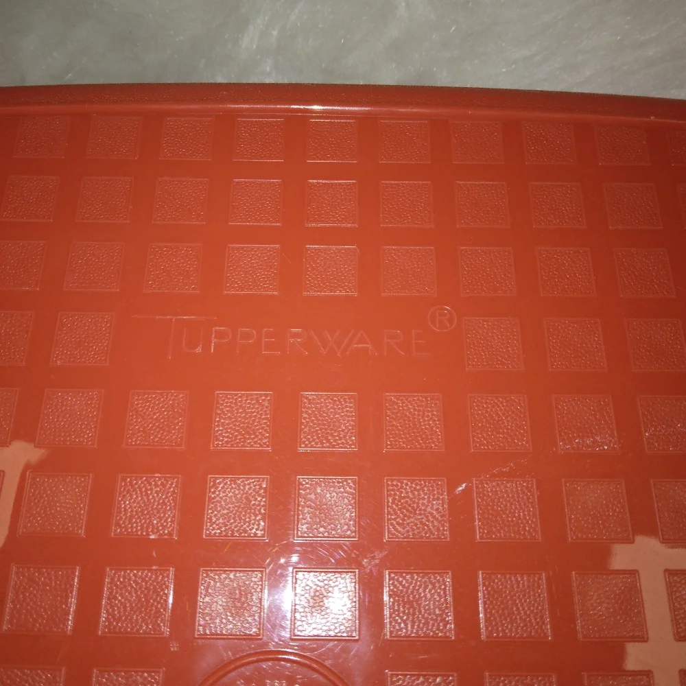 TUPPERWARE Large Season Serve Meat Marinator Container